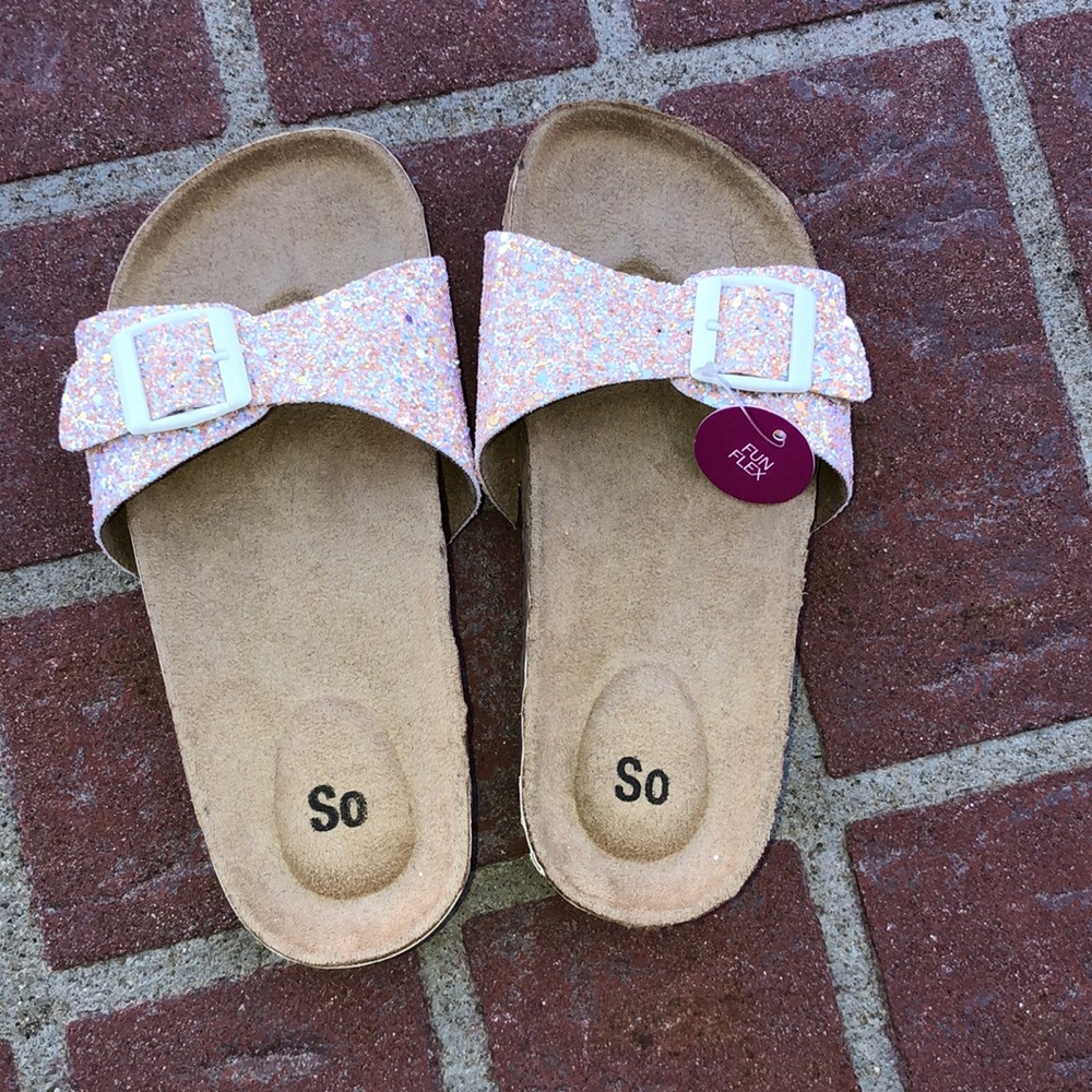 Girls BNWT slip on sandals